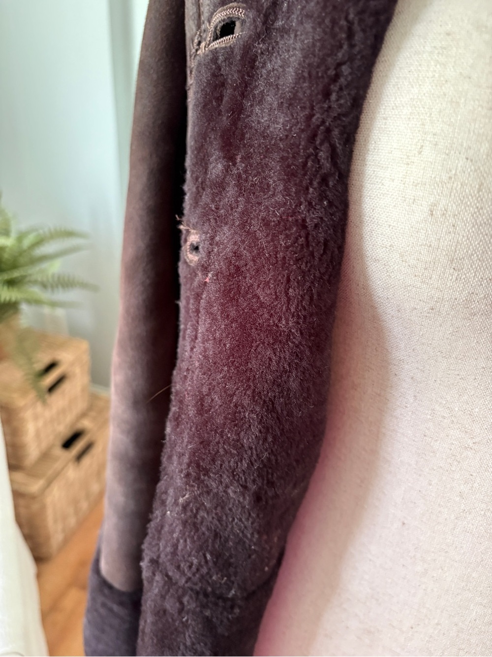 Vintage Dennis Basso Brown Shearling Long Coat - Picture 8 of 10
